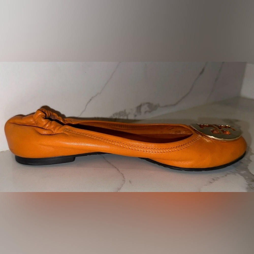 Tory Burch Womens Size 5  Reva Leather Ballet Flats Orange Gold T Logo Buckle - Picture 8 of 16